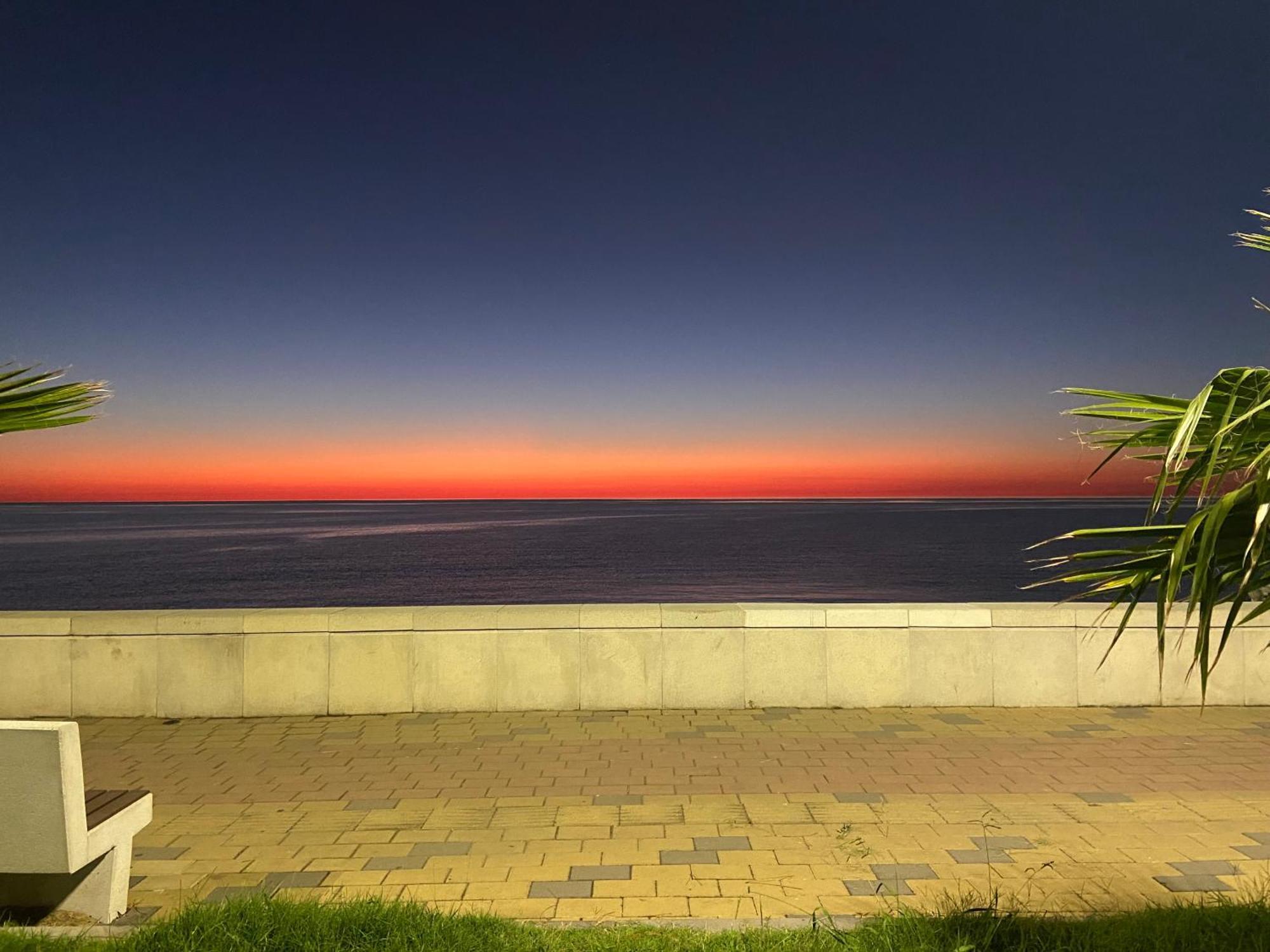 Hotel La Vie En Rose Kobuleti Esterno foto